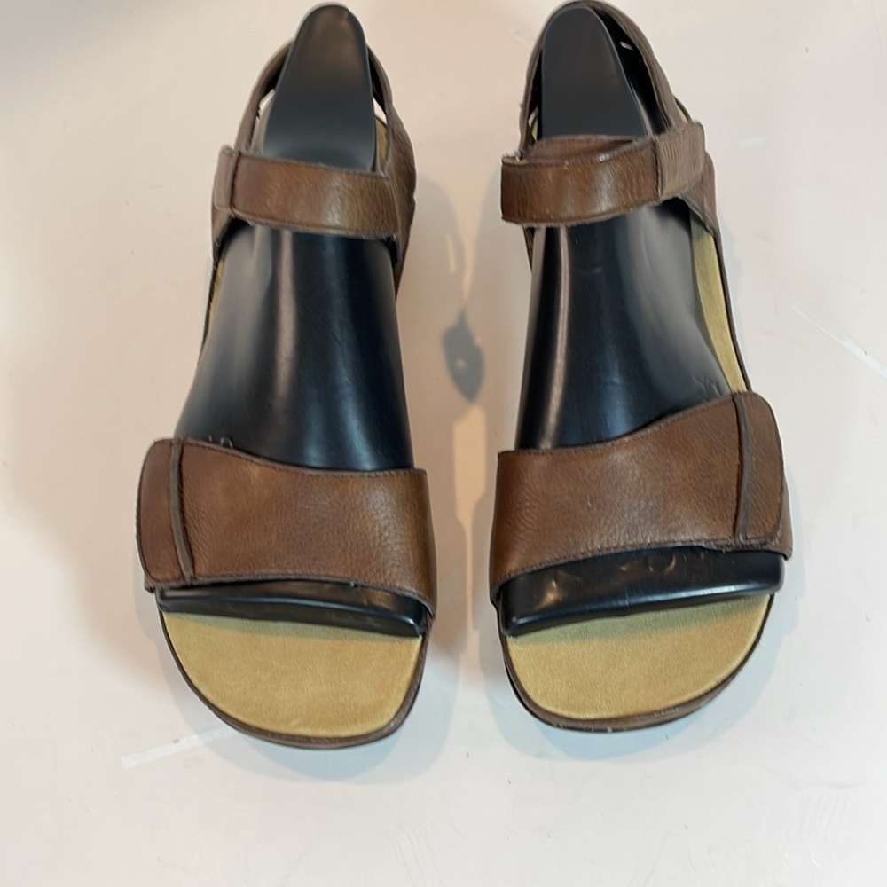 🆕🌸Rockport Brown Genuine Leather Comfort Sandals Size 9W Wide NWOB